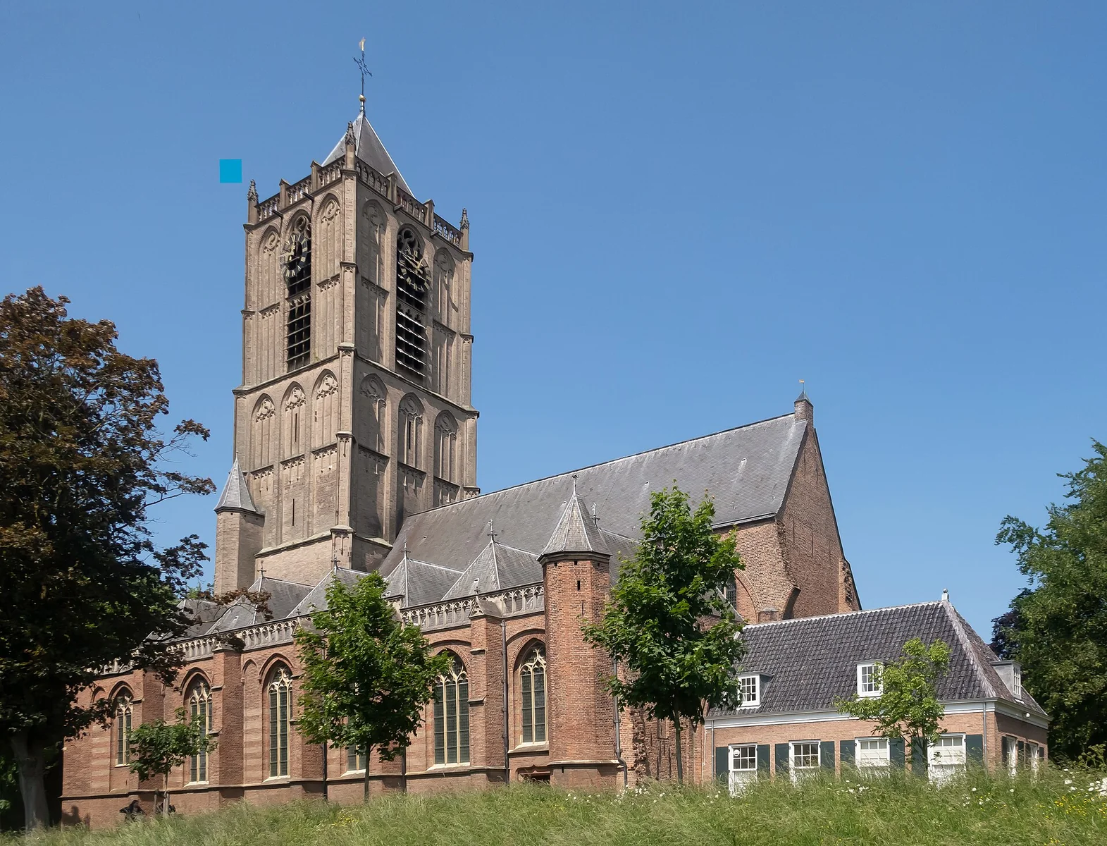 Stukadoor in Tiel, Kaya stukadoors aan het werk aan glad stucwerk