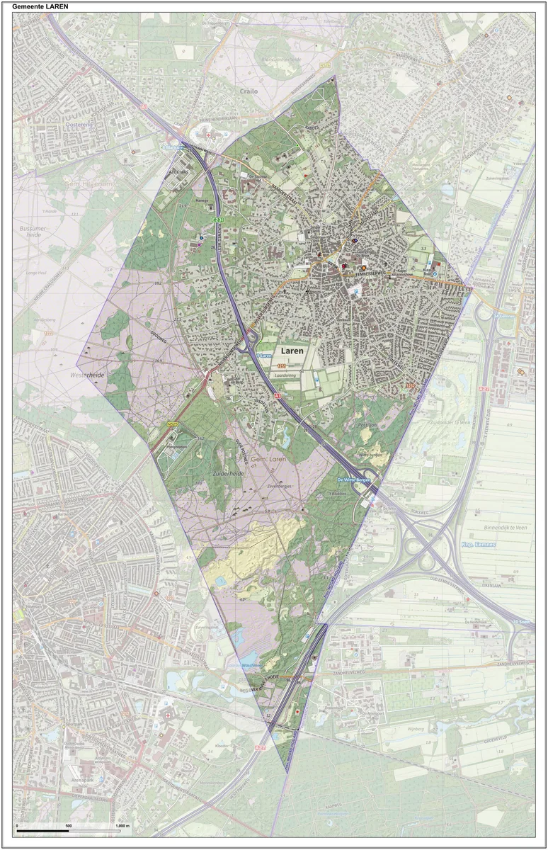 Stukadoor in Laren, Kaya stukadoors aan het werk aan glad stucwerk